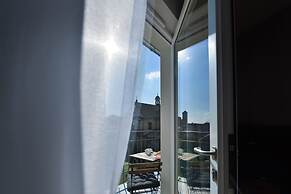 Stradonia Serviced Apartments