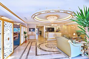 Hotel Emirhan Palace
