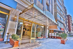Hotel Emirhan Palace