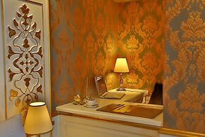 Hotel Emirhan Palace
