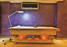 Hotel Emirhan Palace