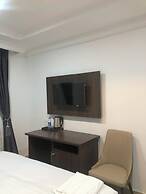 Mayors & Diplomat Suites Opebi