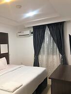 Mayors & Diplomat Suites Opebi