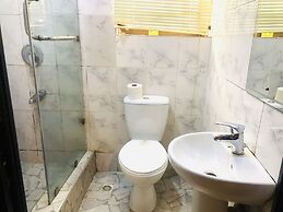 Mayors & Diplomat Suites Opebi