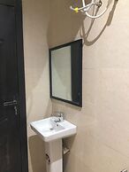 Mayors & Diplomat Suites Opebi