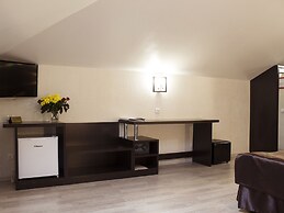 Vintage Hotel