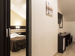 Vintage Hotel