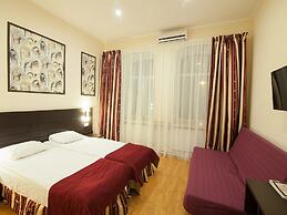 Vintage Hotel