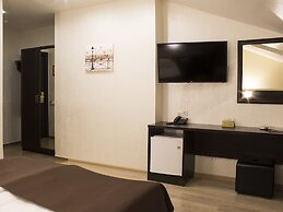 Vintage Hotel
