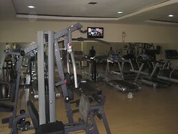 Axari Hotel & Suites