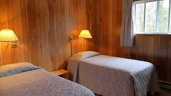 Sunny Point Resort Cottages and Inn