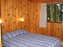 Sunny Point Resort Cottages and Inn
