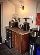 Shamrock Suites