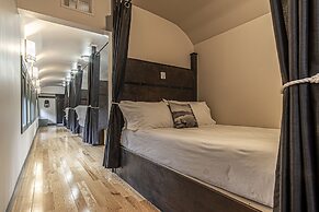 Shamrock Suites