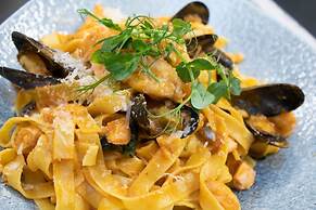 Quinlan & Cooke Boutique Townhouse