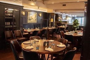 Quinlan & Cooke Boutique Townhouse