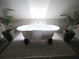 Quinlan & Cooke Boutique Townhouse