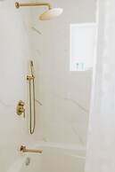 Naramata Courtyard Suites