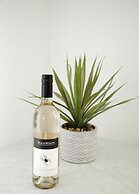 Naramata Courtyard Suites