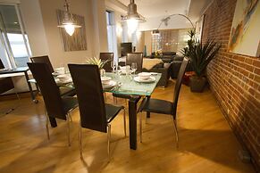 MTLVacationRentals - The City Chalet