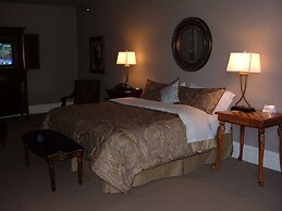 Tremont Inn on Main