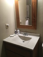 River Vista Vacation Homes