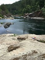 River Vista Vacation Homes