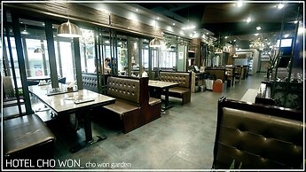 Hotel Chowon