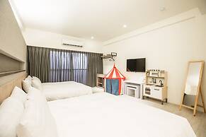 Traveller-Inn Zhongzheng Library