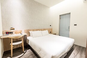 Traveller-Inn Zhongzheng Library