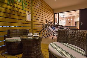 Traveller-Inn Zhongzheng Library