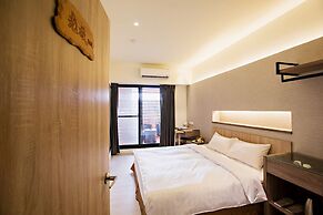 Traveller-Inn Zhongzheng Library