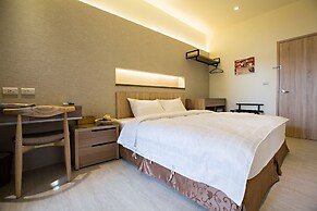 Traveller-Inn Zhongzheng Library