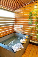 Traveller-Inn Zhongzheng Library