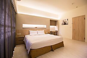 Traveller-Inn Zhongzheng Library