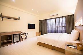 Traveller-Inn Zhongzheng Library