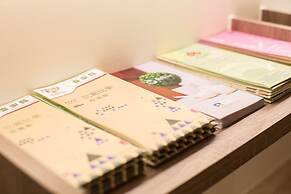 Traveller-Inn Zhongzheng Library