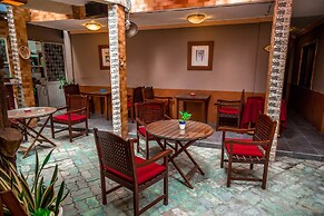 Vien Ngoc Xanh 1 Hotel