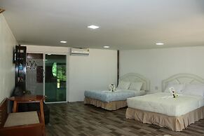 Ruan Mai Naiyang Beach Resort