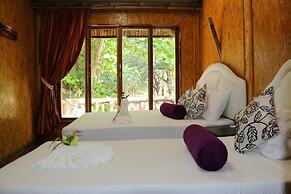 Ruan Mai Naiyang Beach Resort