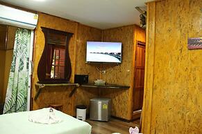 Ruan Mai Naiyang Beach Resort