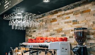 Hyve Hotel Basel - Hostel