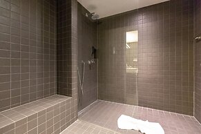 Hyve Hotel Basel - Hostel