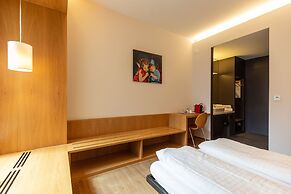 Hyve Hotel Basel - Hostel