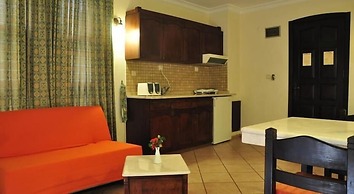 Club Turquoise Apartments