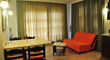 Club Turquoise Apartments