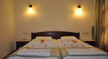 Club Turquoise Apartments