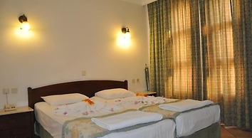 Club Turquoise Apartments