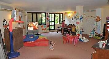 Club Turquoise Apartments