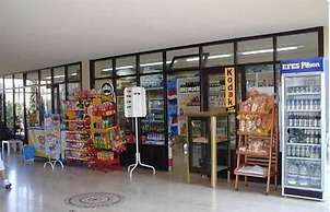 Club Turquoise Apartments